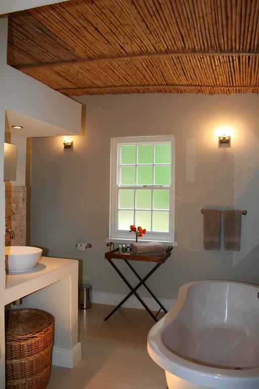 The Cottage On 55 Franschhoek Ruang foto